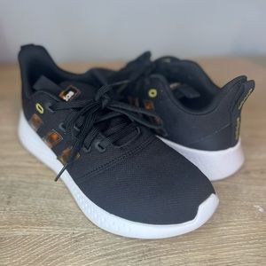 Like New Adidas PureMotion Running Shoes Size 8.5